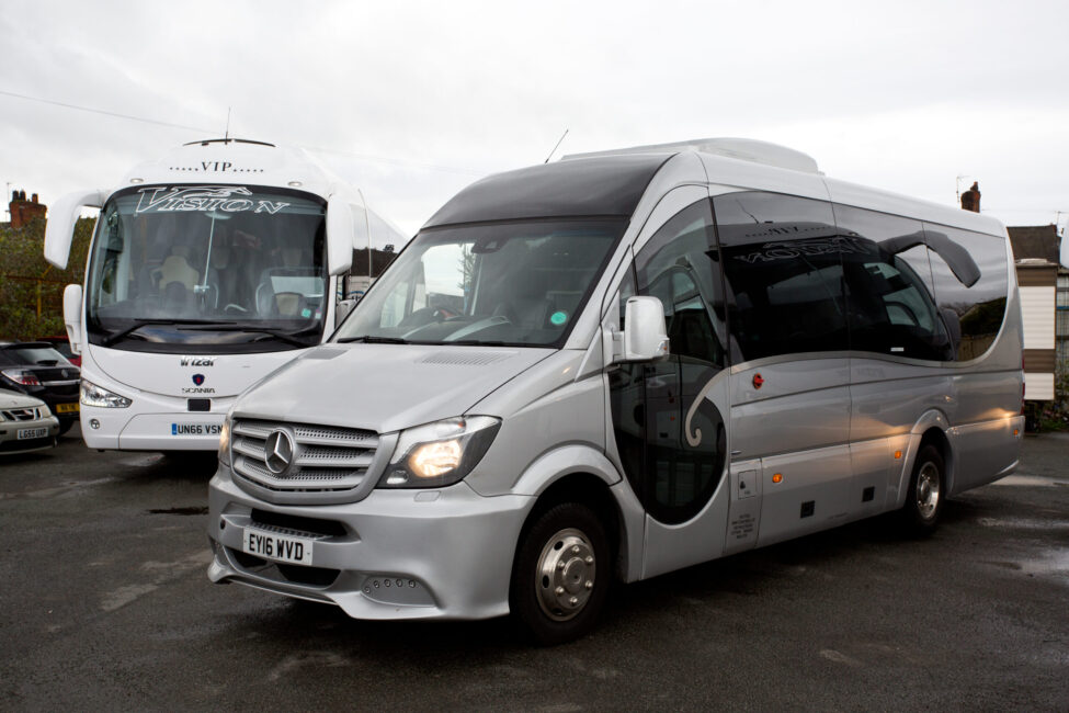 How to Choose the Best Minibus Hire in Preston: A Comprehensive Guide